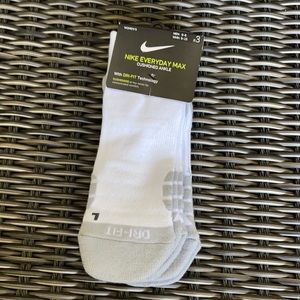 Nike Everyday Max Cushioned Ankle WMNS Socks